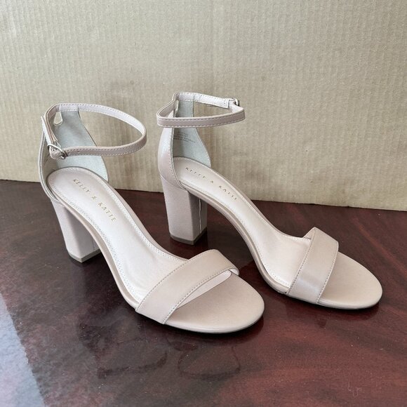 Kelly & Katie 9.5 W's Hailee Block Heels - Picture 1 of 7